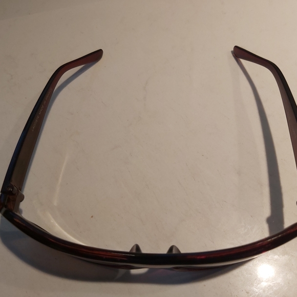 Sunglasses - Picture 2 of 4